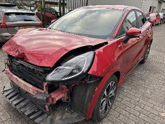 Vaurioauto  passenger cars Ford Puma 1.0 ST Line 2020/7