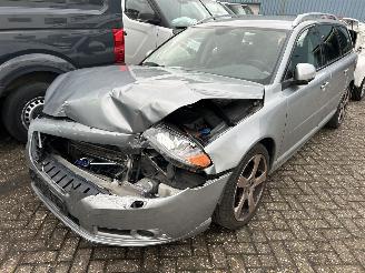 Coche accidentado Volvo V-70 2.0  T   R-Edition  Automaat 2011/4
