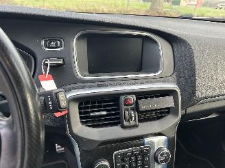 Volvo V-40 2.0  D2   R -Design picture 11