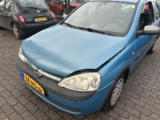 Vaurioauto  passenger cars Opel Corsa 1.2-16V   Automaat 2003/7