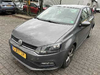 Schadeauto Volkswagen Polo 1.0 2014/12