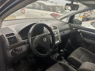 Volkswagen Touran 1.4 picture 7