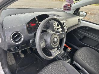 Volkswagen Up! 1.0 picture 12