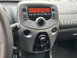 Peugeot 108 1.0  e-VTI  Active  5 drs   ( 40270 Km ) picture 10