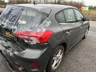 Ford Focus 1.0 EcoBoost HB  Automaat  Titanium picture 4