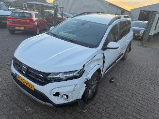 uszkodzony samochody osobowe Dacia Jogger 1.0 TCe  110 Comfort  7 Persoons 2022/6