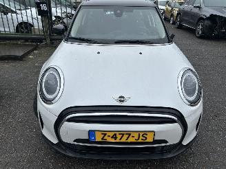 Mini Cooper Camden 1.5 Automaat    ( 7085 KM ) picture 2