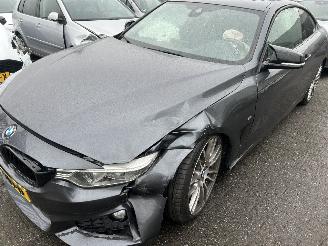 damaged passenger cars BMW 4-serie 440i Coupe Automaat X-Drive 2016/11