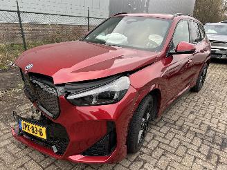 Schadeauto BMW iX1 e-Drive 2.0  Sport Edition  Automaat ( 603 KM !! )  nw pr 65500,00 2025/12