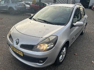 Renault Clio Estate 1.2 TCE Dynamique picture 1