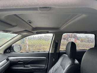 Mitsubishi Outlander 2.0 Hybrid  Automaat picture 10