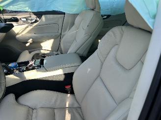 Volvo V-60 2.0 T6 AWD  Recharge Plug-in Hybrid Ultra Bright  ( Leer-Panoramadak ) picture 13