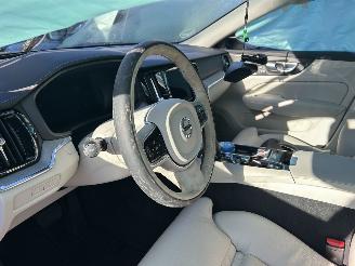 Volvo V-60 2.0 T6 AWD  Recharge Plug-in Hybrid Ultra Bright  ( Leer-Panoramadak ) picture 14