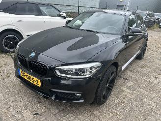 BMW 1-serie 116i   5 Drs picture 1