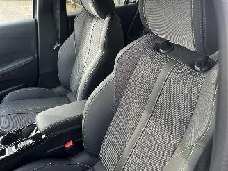 Peugeot 208 1.2 Hybrid Automaat  GT uitvoering  ( Nieuwprijs 34000,00 ) picture 11