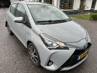 Toyota Yaris 1.5 Hybrid Design Sport  Automaat picture 3