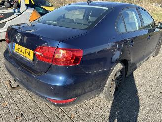 Volkswagen Jetta 1.6 TDI picture 4