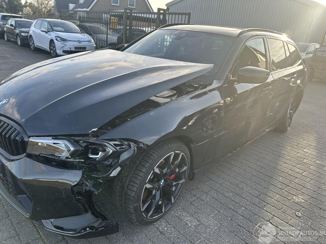 BMW 3-serie 330e  Touring  Automaat ( Leer - Panoramadak )  NW prijs 75000,00