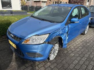 Ford Focus 1.6  HB picture 1