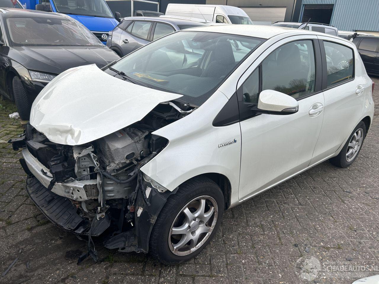 Toyota Yaris 1.5 Hybrid Dynamic  Automaat