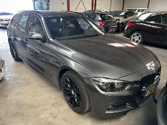 BMW 3-serie 320i  Automaat Touring  M Pakket picture 2