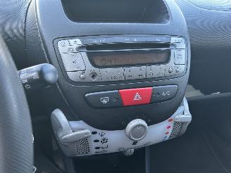 Toyota Aygo 1.0 VVT-I  Comfort  5 Drs -Airco picture 10