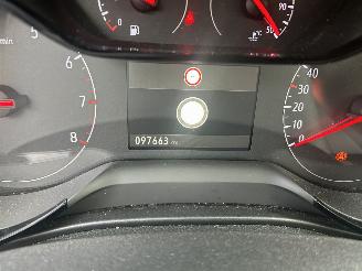 Opel Corsa 1.2 Edition picture 10