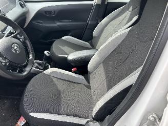 Toyota Aygo 1.0 VVT-i  X-Play picture 9