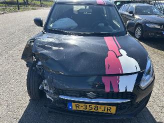 Suzuki Swift 1.2 Smart Hybrid Comfort picture 2