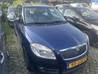 Skoda Fabia Stationcar 1.4-16V Ambition picture 2