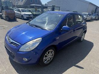 Damaged car Hyundai I-20 1.4i Dynamic   5 Drs 2010/7