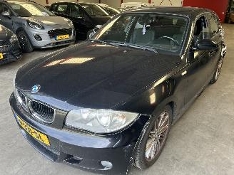 Vaurioauto  passenger cars BMW 1-serie 116i   5  Drs 2006/9