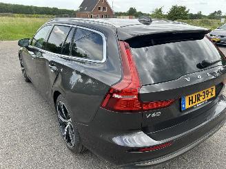 Volvo V-60 2.0 T6 AWD  Recharge Plug-in Hybird Ultra Bright ( Leer-Panoramadak ) picture 6