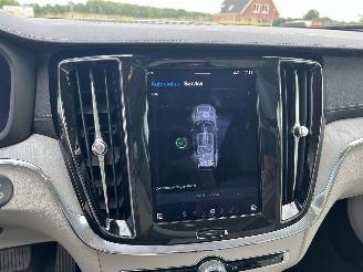 Volvo V-60 2.0 T6 AWD  Recharge Plug-in Hybird Ultra Bright ( Leer-Panoramadak ) picture 17