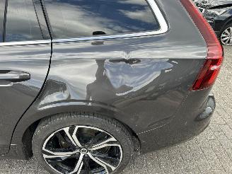 Volvo V-60 2.0 T6 AWD  Recharge Plug-in Hybird Ultra Bright ( Leer-Panoramadak ) picture 8