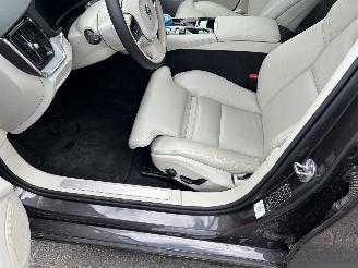 Volvo V-60 2.0 T6 AWD  Recharge Plug-in Hybird Ultra Bright ( Leer-Panoramadak ) picture 12