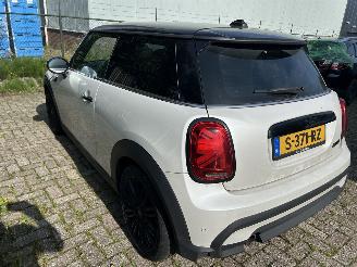 Mini Cooper Camden 1.5  Automaat picture 7