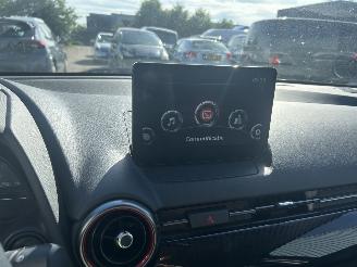 Mazda 2 1.5  e-SkyAcive- G  90 Homura picture 13