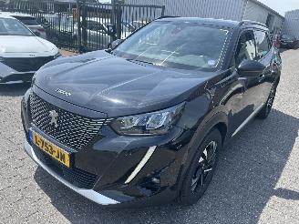  Peugeot 2008 1.2 PureTech  Allure Pack 2021/5