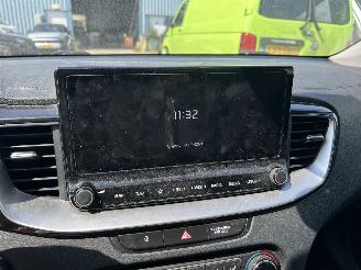 Kia Ceed 1.0 T-GDI  Stationcar   Automaat picture 11