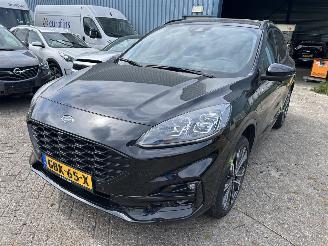 Damaged car Ford Kuga 2.5 Plug in Hybrid Vignale  Automaat 2021/9