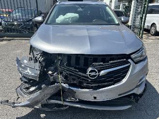Opel Grandland X 1.2 Turbo picture 2