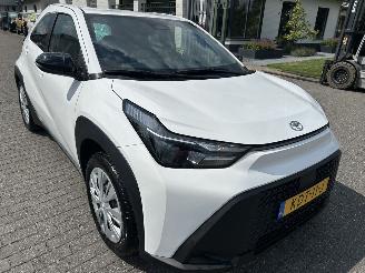 Toyota Aygo X  1.5   Hybrid  Automaat    ( 2708 Km ) picture 3