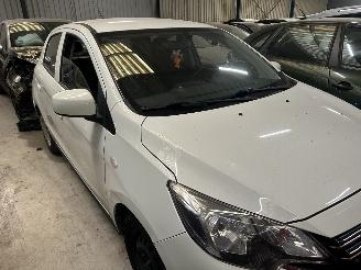 Mitsubishi Space-star 1.2 Cool+ picture 3