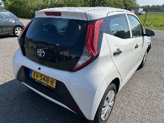 Toyota Aygo 1.0 VVT-i  X-Fun picture 5