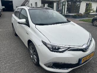Toyota Auris Touring Sports 1.8 Hybrid Executive  Automaat picture 3