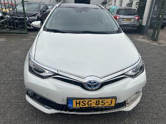 Toyota Auris Touring Sports 1.8 Hybrid Executive  Automaat picture 2