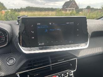 Peugeot 208 1.2 PureTech Allure picture 11