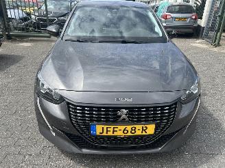 Peugeot 208 1.2 PureTech Allure picture 2