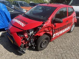 krockskadad bil auto Toyota Aygo 1.0 VVT-i 2021/7